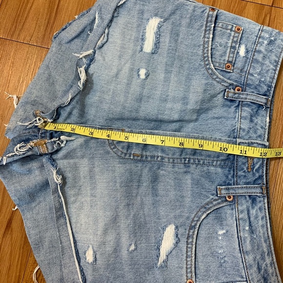 H&M DIVIDED High Rise Jean Distressed Jean Shorts - Picture 7 of 8